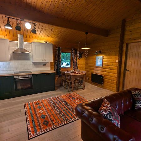 Pineshadow Lodge-Dog Friendly Kenwick Park Louth Louth  Exterior foto